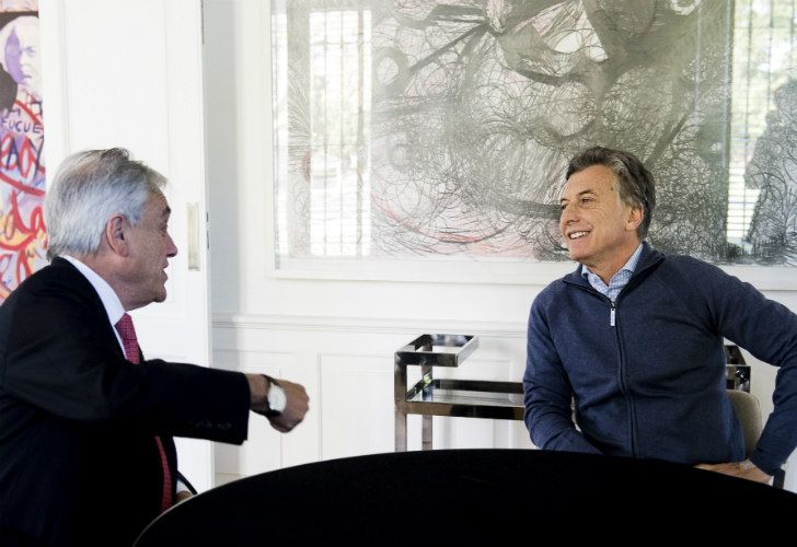 Tras su operación en la rodilla, Macri se reunió con Piñera en Olivos