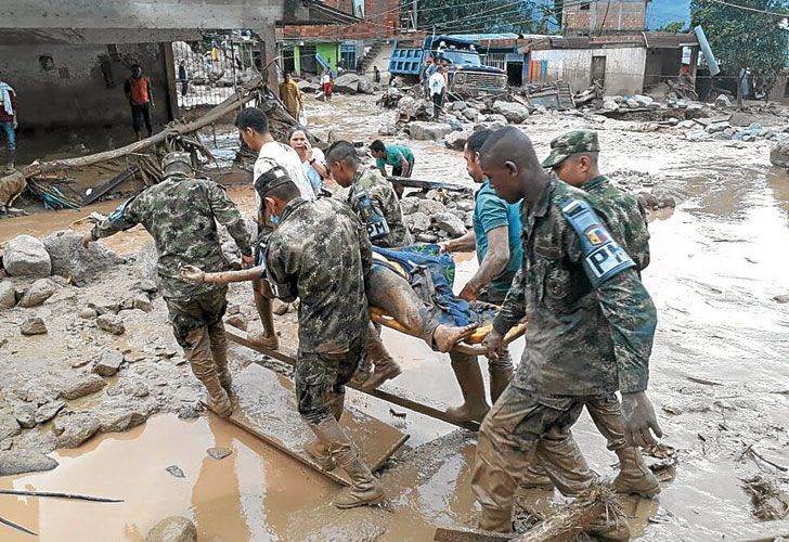 Colombia: más de 150 muertos por una avalancha
