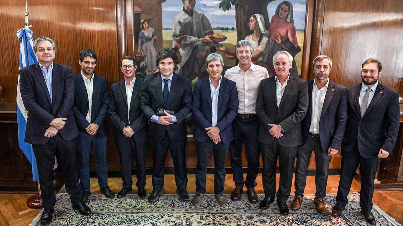 Qué es el "punto Anker", el factor clave del plan económico que obsesiona a Caputo y su equipo