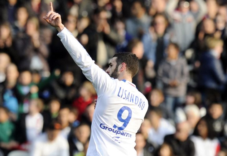 Lisandro López volvió con un hattrick