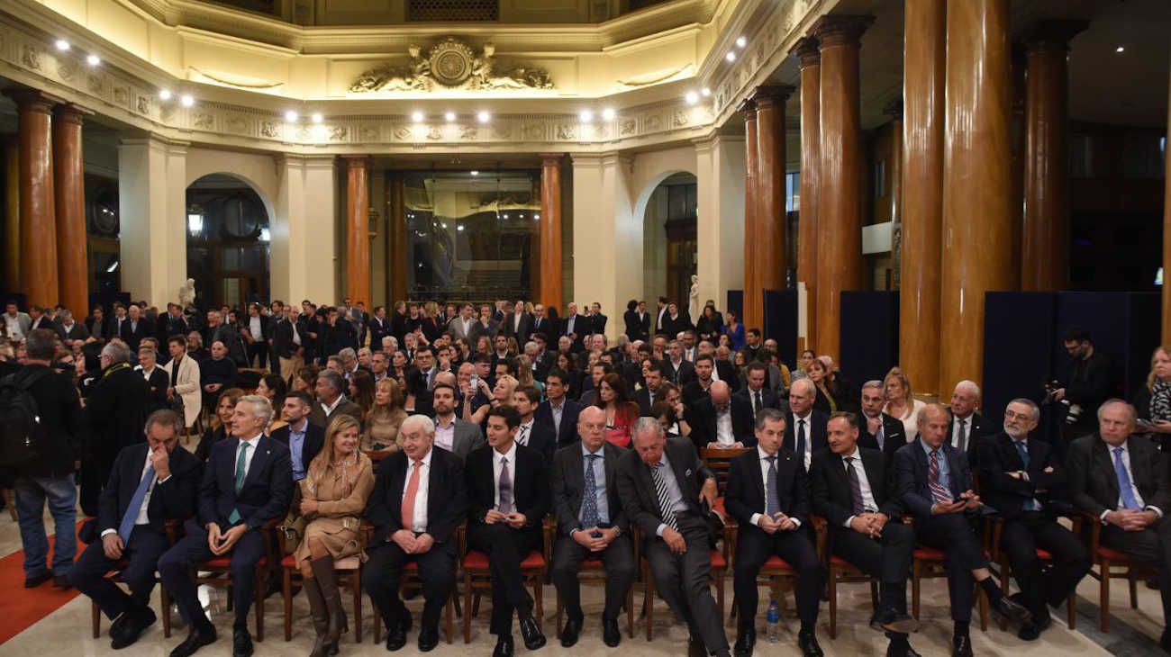 Fotogalería: los invitados a la ceremonia de entrega de los Premios Fortuna 2024