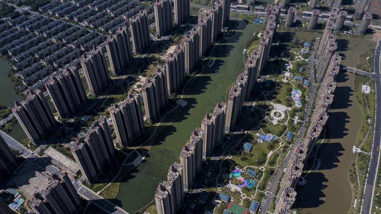 Evergrande se declaró en default y a las puertas de una reestructuración