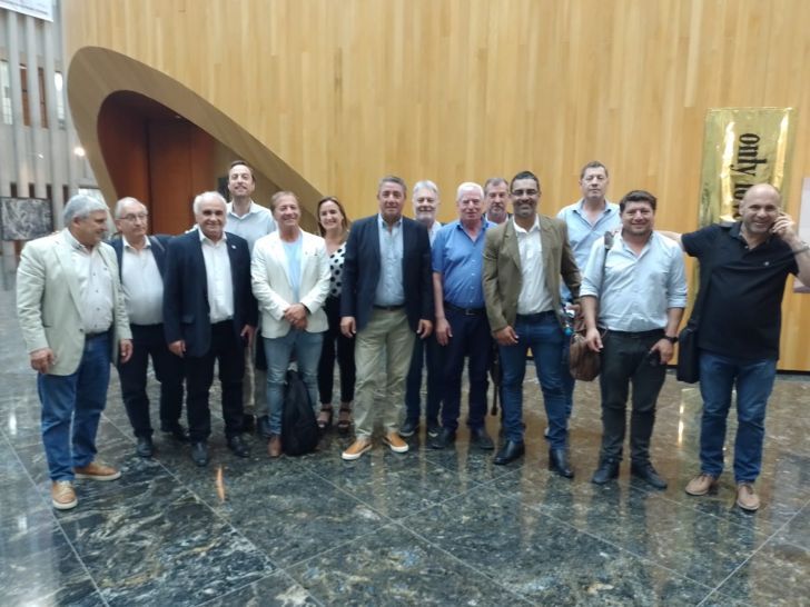Tras reunión entre intendentes y legisladores quedó el compromiso de una mesa de diálogo