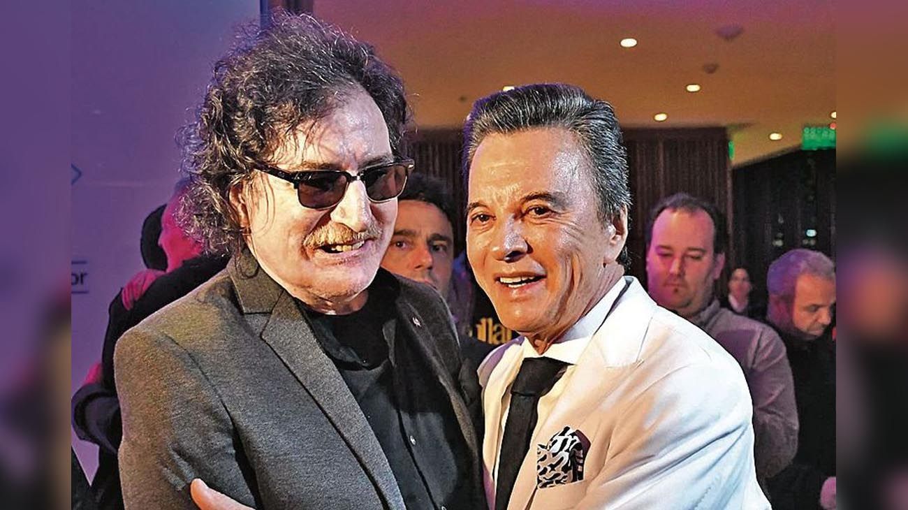 Palito Ortega, el pibe canillita que se hizo solo y bien de abajo