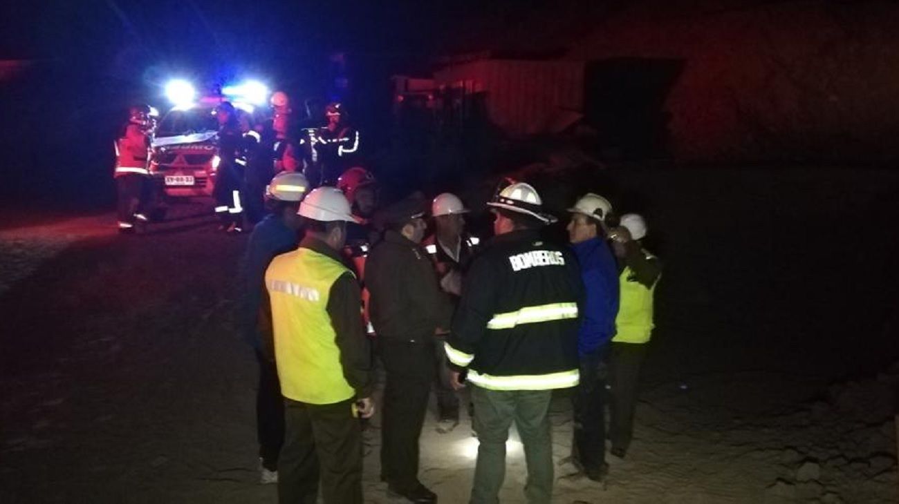 Tres mineros quedaron atrapados en una mina del norte de Chile