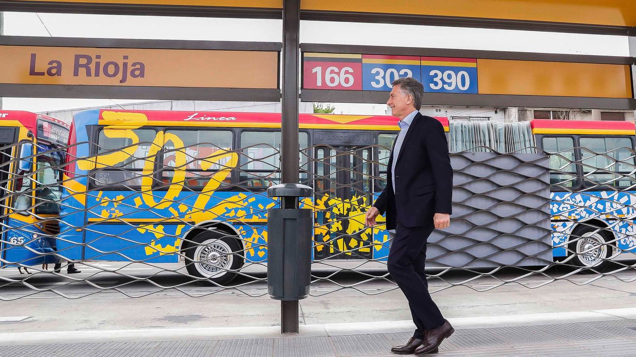 Macri inauguró el Metrobus del Oeste: "Sé que cuesta y que hay que ajustarse"