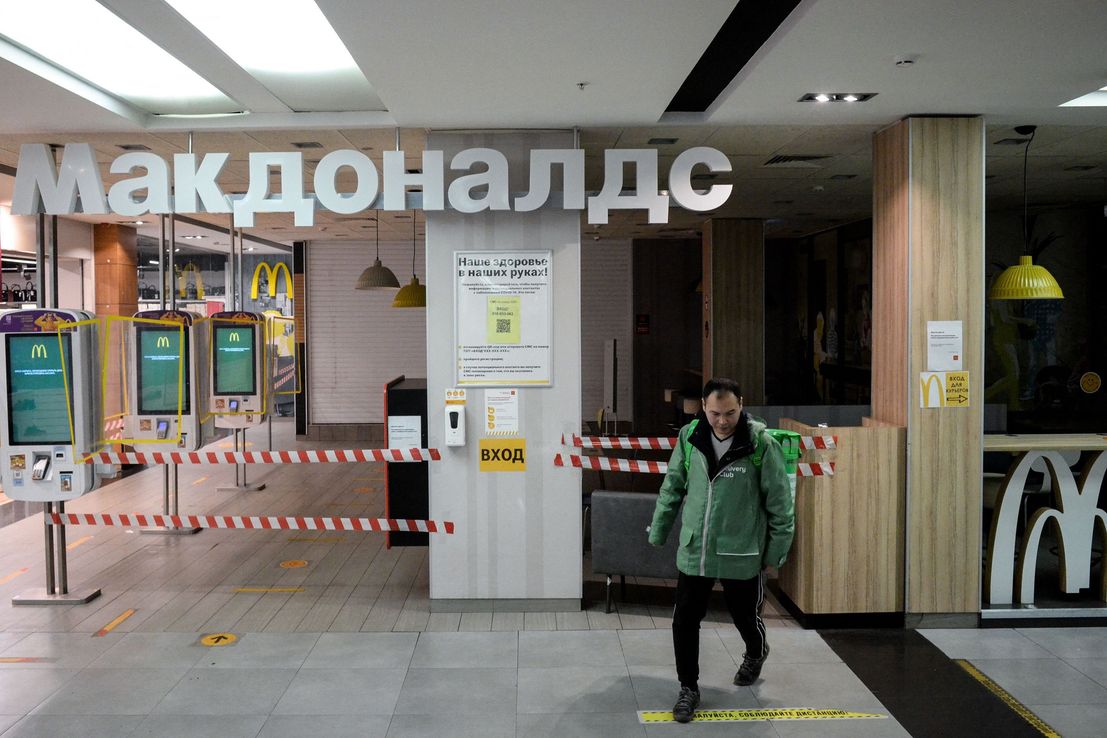 McDonald's anunció el fin de sus operaciones en Rusia por la invasión de Ucrania