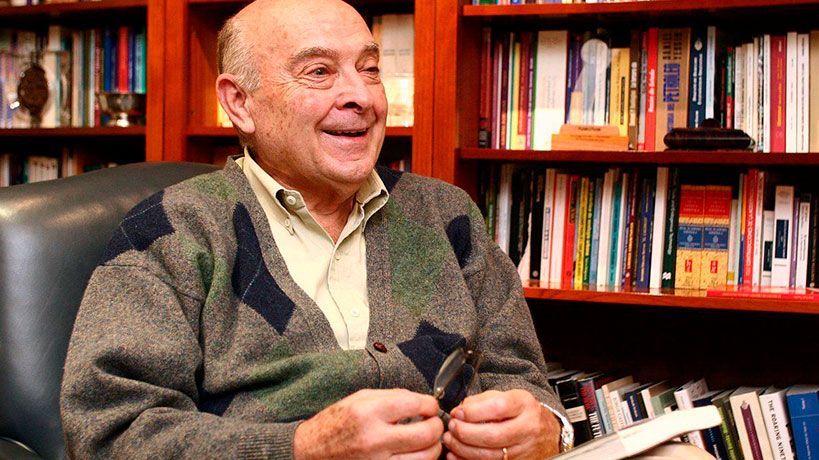 Cavallo reconoció la baja en la inflación, pero alertó sobre las reservas y la recesión