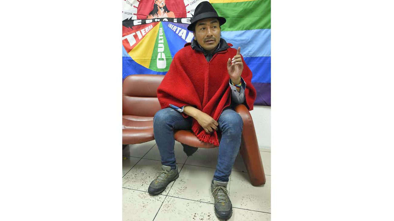 Un líder anticapitalista y radical de poncho rojo
