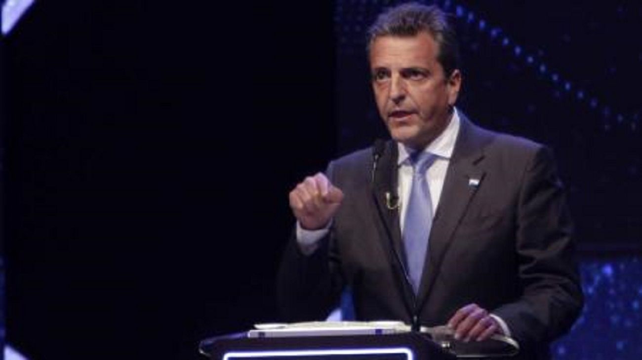 Del liberalismo de derecha al peronismo: la carrera política de Sergio Massa