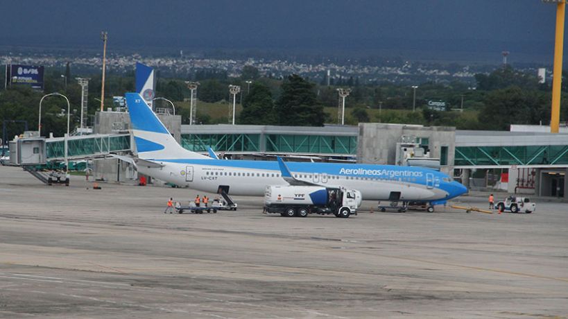 Aerolíneas Argentinas abrió un retiro voluntario: a quiénes afecta en Córdoba