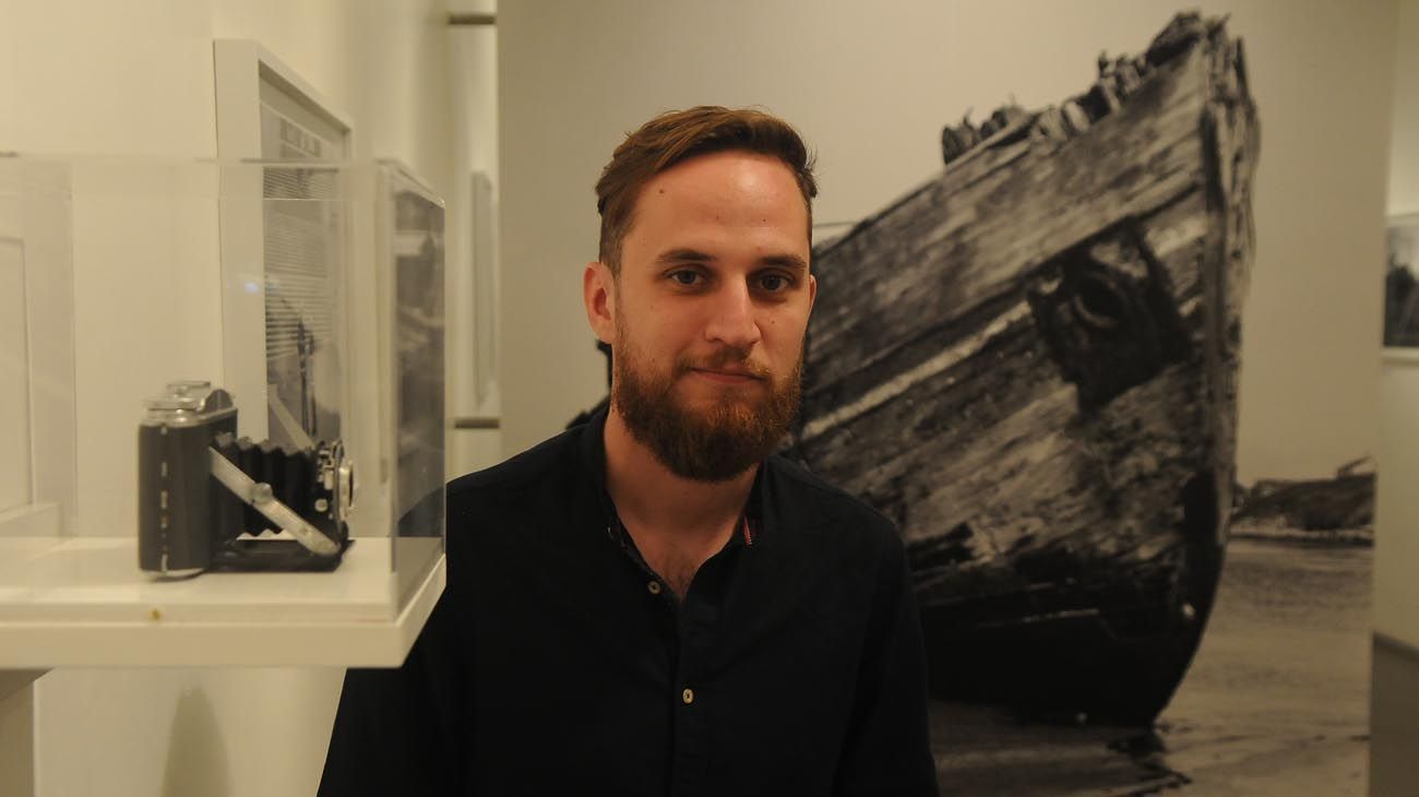 Muestra fotográfica en blanco y negro de Federico Kirschbaum