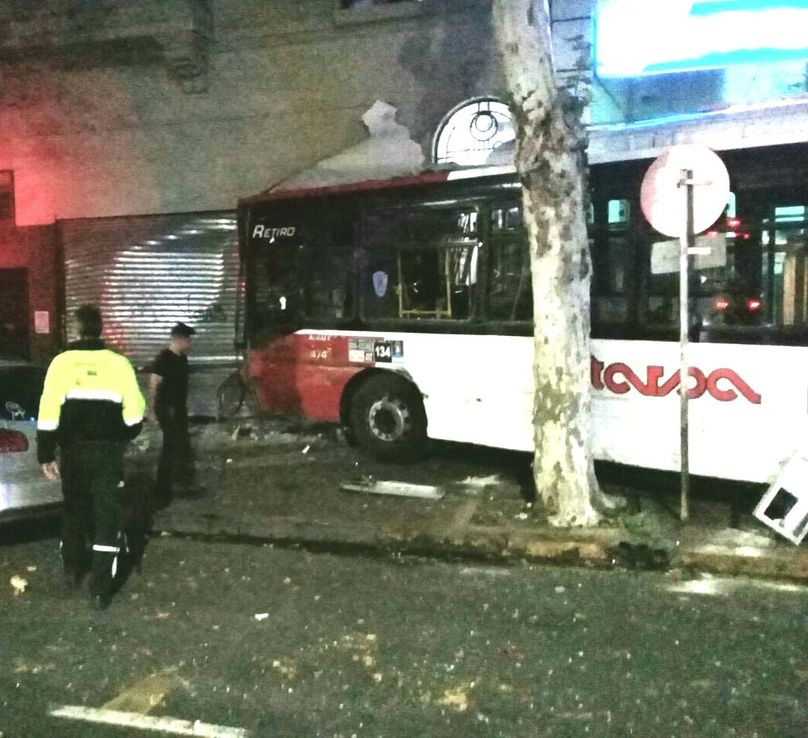 Segundo choque de colectivos en pocos días: este vez con 18 heridos en Parque Patricios