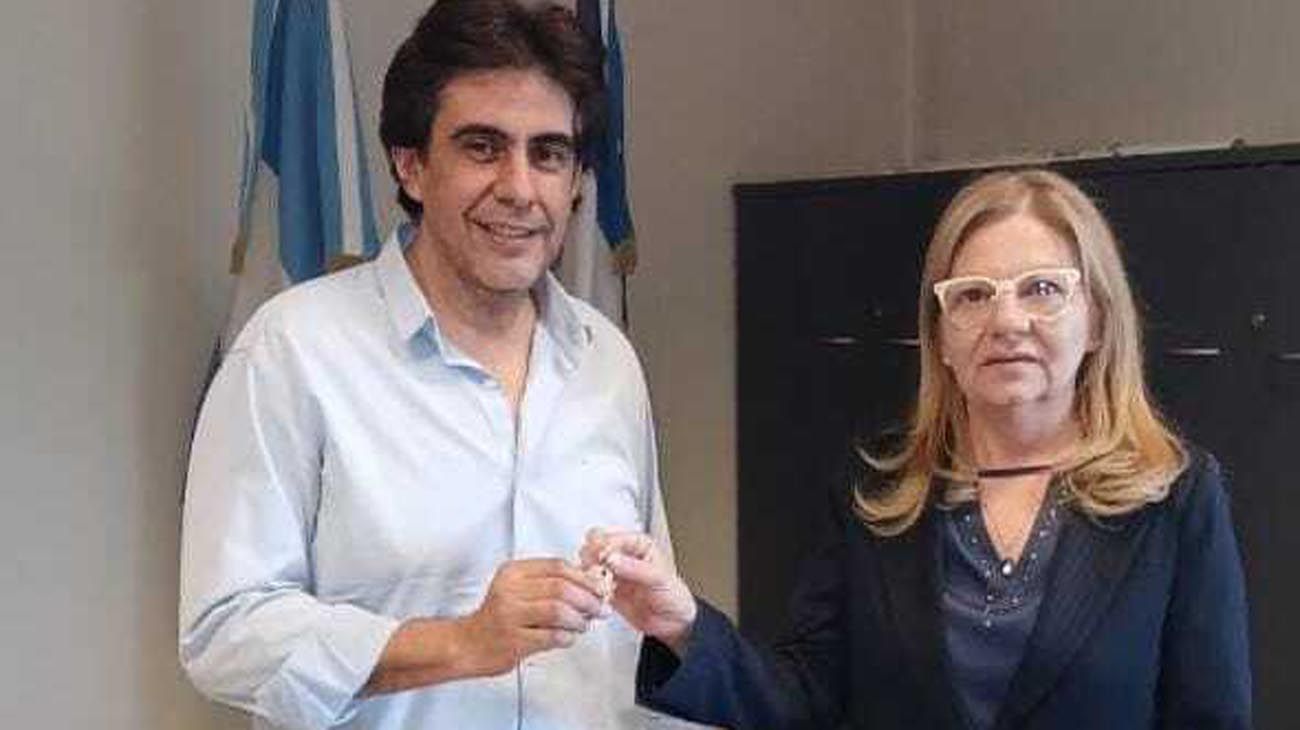 El Gobierno entregó las cuentas con 148 mil millones de reservas y equilibrio fiscal
