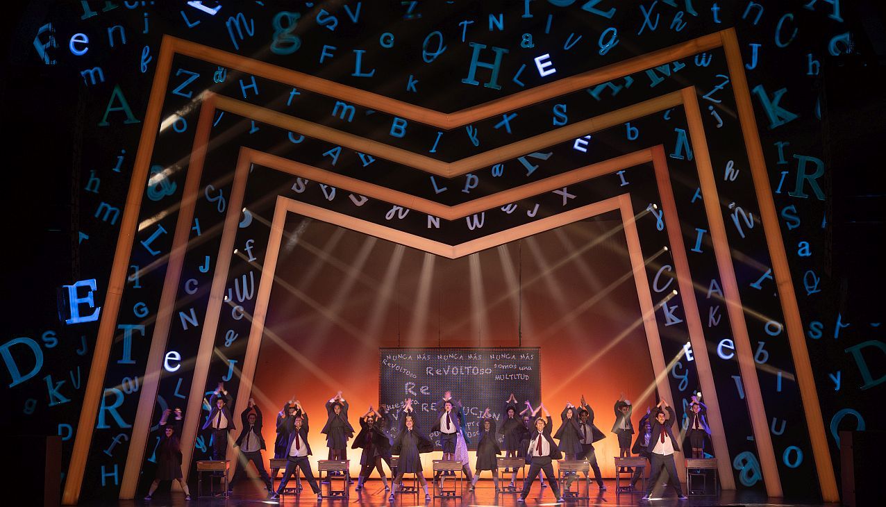 Con Matilda, el musical, la alegría infantil llegó a la calle Corrientes