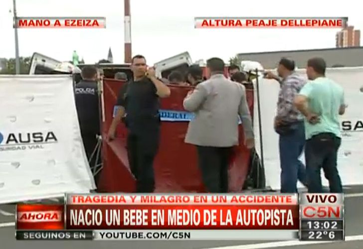 Vida y muerte en la autopista: tras el choque, nació una beba