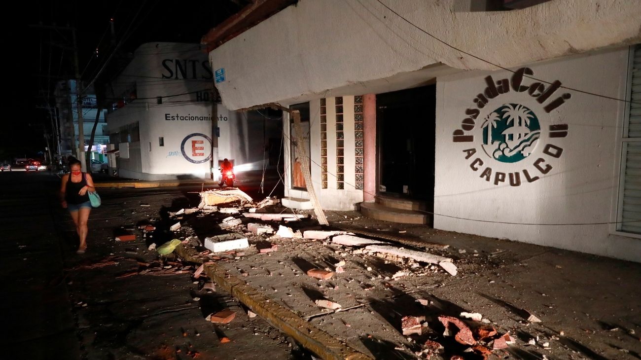México: un fuerte sismo de magnitud 7.1 sacudió la capital y zona sur del país