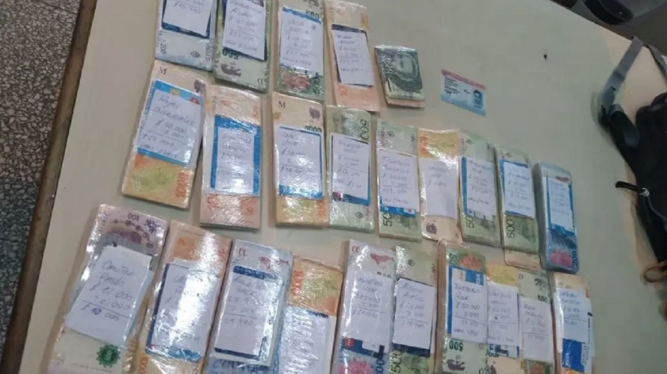 Detienen a un empleado de Aduana que cobraba beneficios de Anses para ciudadanos paraguayos