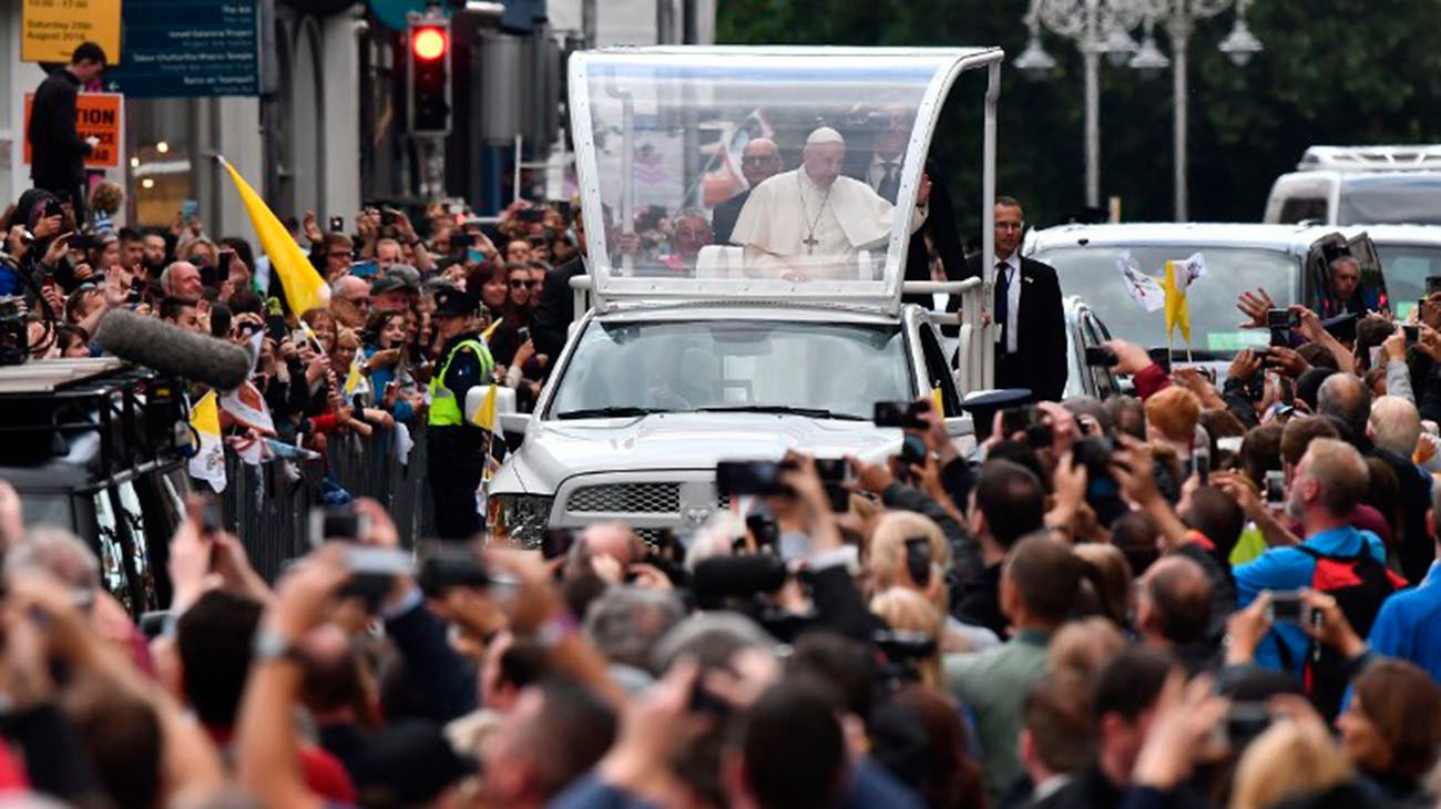 Irlanda le pide al Papa Francisco que "escuche a las víctimas" de pedofilia
