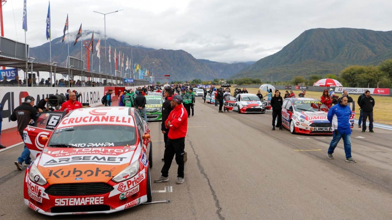 El turismo nacional volvió a competir en La Rioja luego de 10 años de la última visita