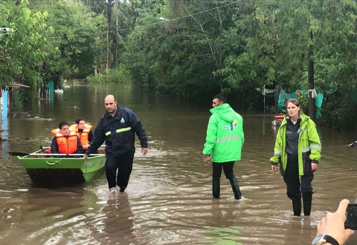 La tormenta dejó dos muertos y más de 400 evacuados en la provincia de Buenos Aires