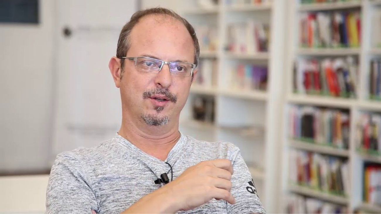 Alejandro Grimson: "Estamos viendo una smartphonización de la vida social"