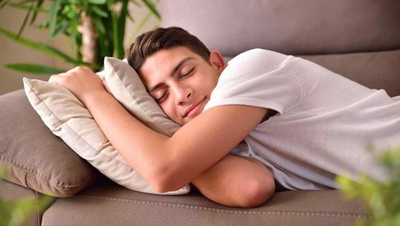 Cuáles son los beneficios de dormir una siesta de 20 minutos por día