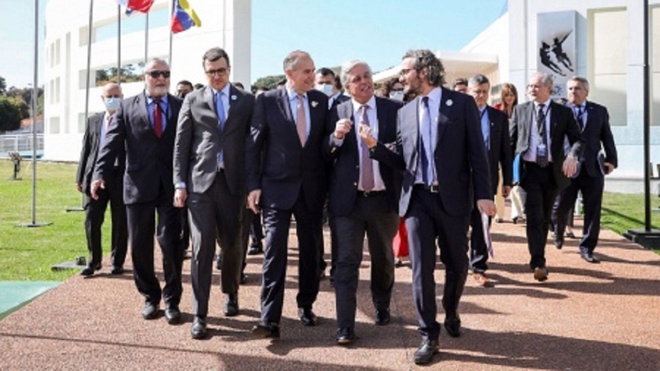 “Un paso importante para el comercio exterior”: en qué consiste el acuerdo entre el Mercosur y Singapur