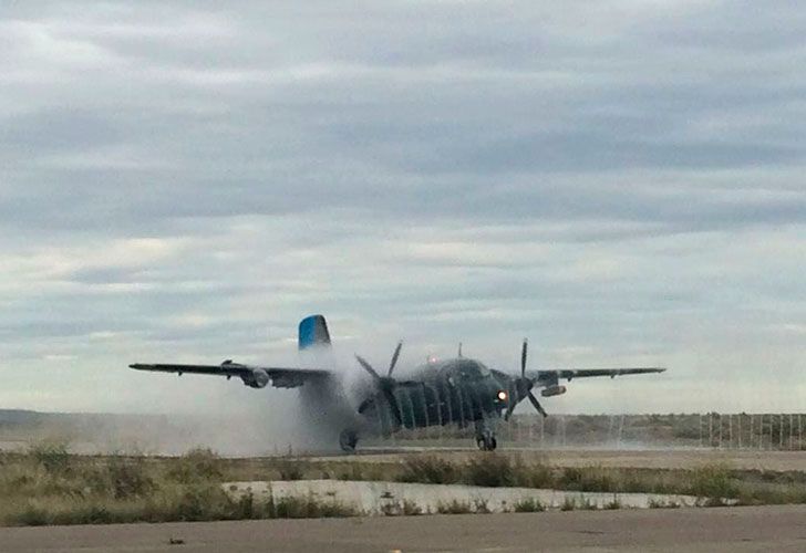 Cómo son las aeronaves que desplegó la Armada Argentina para la búsqueda