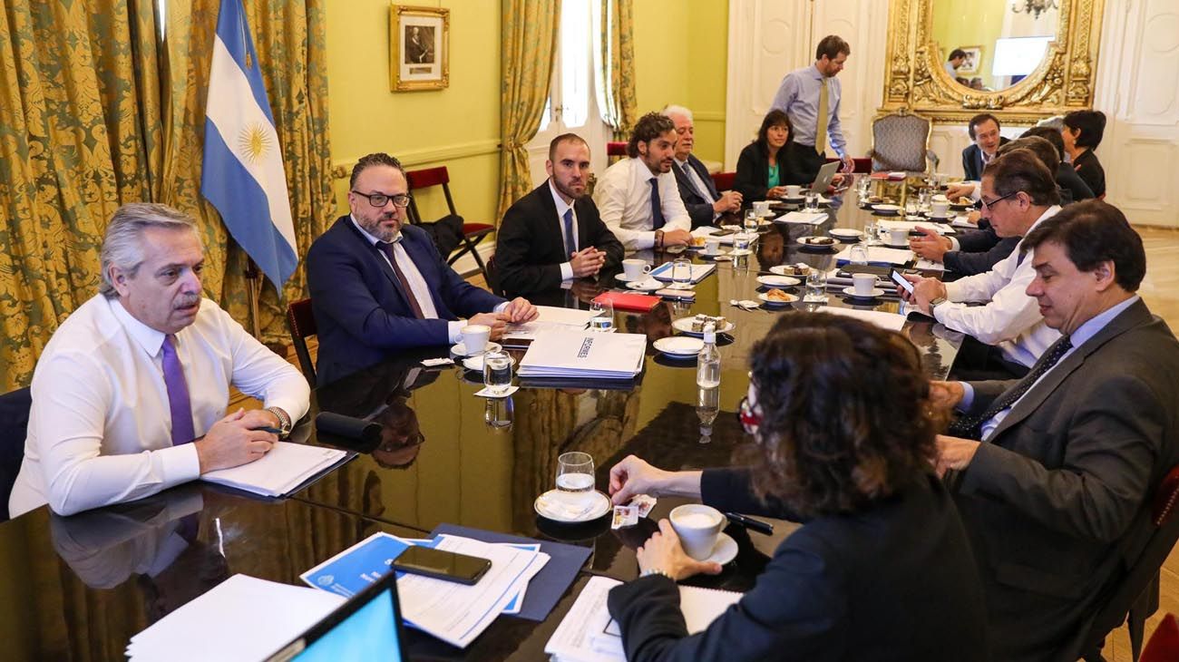 Quiénes son los funcionarios kircheristas que presentaron la renuncia tras la derrota en las PASO