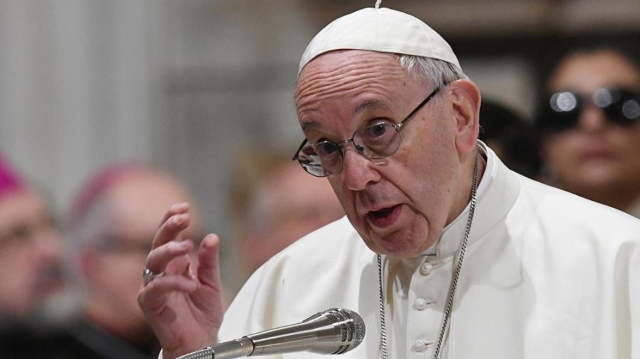 El "Angel Gris" de Flores al Vaticano