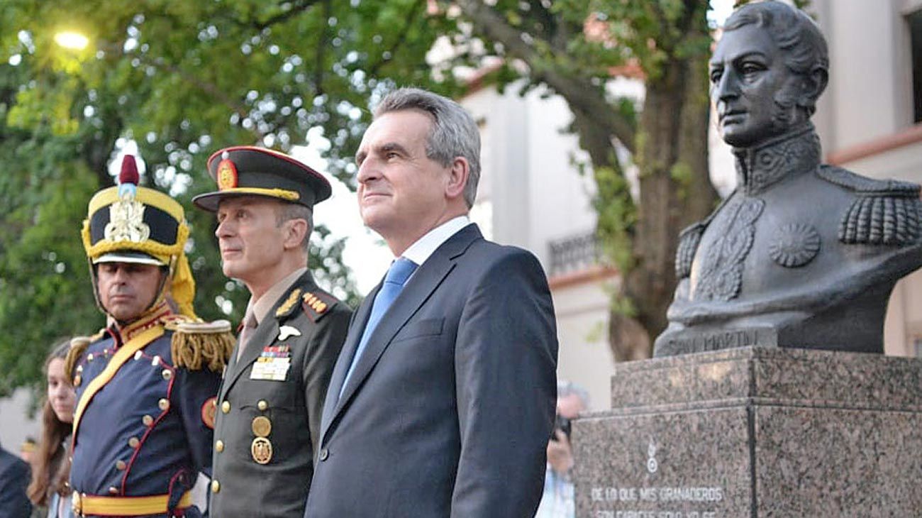 "El macrismo hegemonizó la política de defensa con el ajuste"