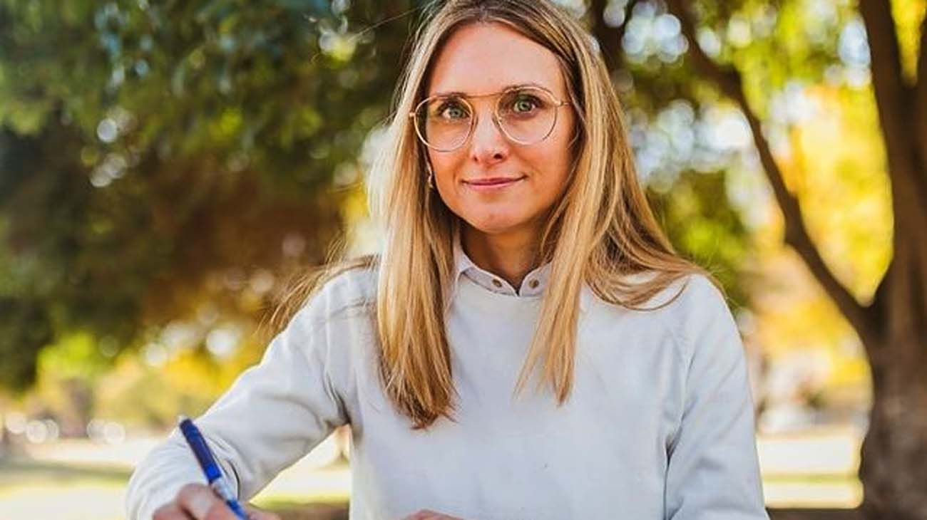 Quién es Gabriela Brouwer de Koning, la "diputada viajera"