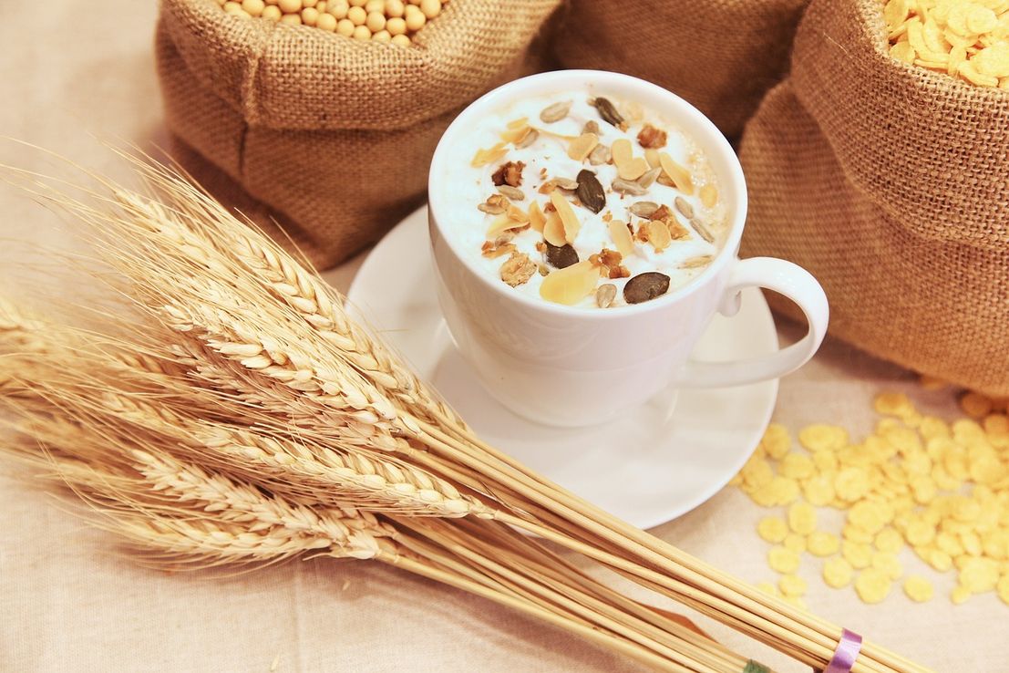 Piel perfecta con solo dos ingredientes: el truco que pocos conocen con la avena y miel