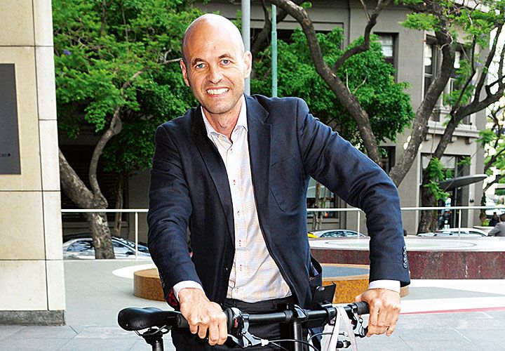 Dietrich: "Van a faltar camioneros y gente para la construcción"