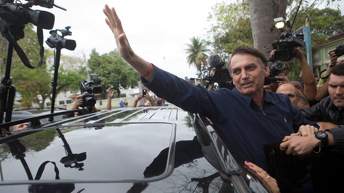Hasta ahora no hay mujeres en equipo de transición de Bolsonaro
