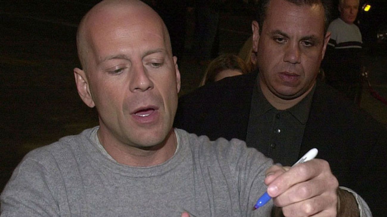 Polémica película de Bruce Willis rodada en China debuta en Estados Unidos