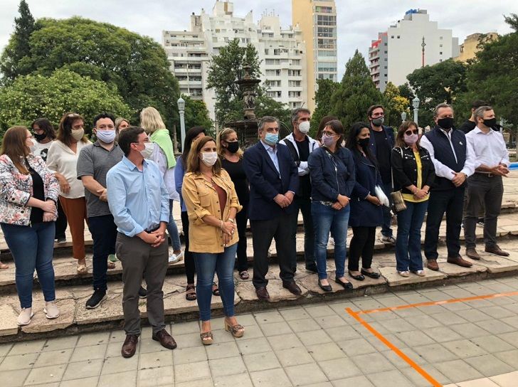 Juez y un grupo de WhatsApp con poca participación