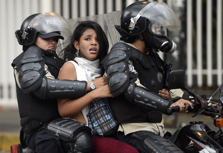 Venezuela: violenta persecución a manifestantes