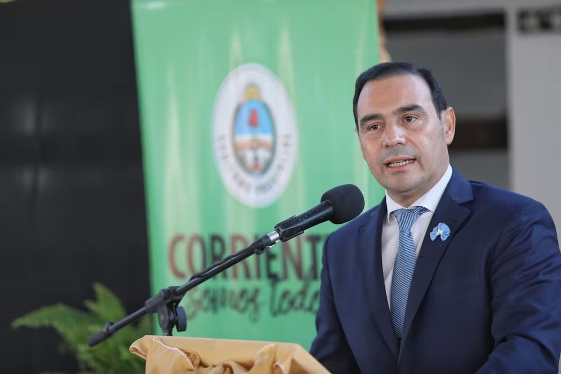 Gustavo Valdés anunció un posible aumento para estatales en julio