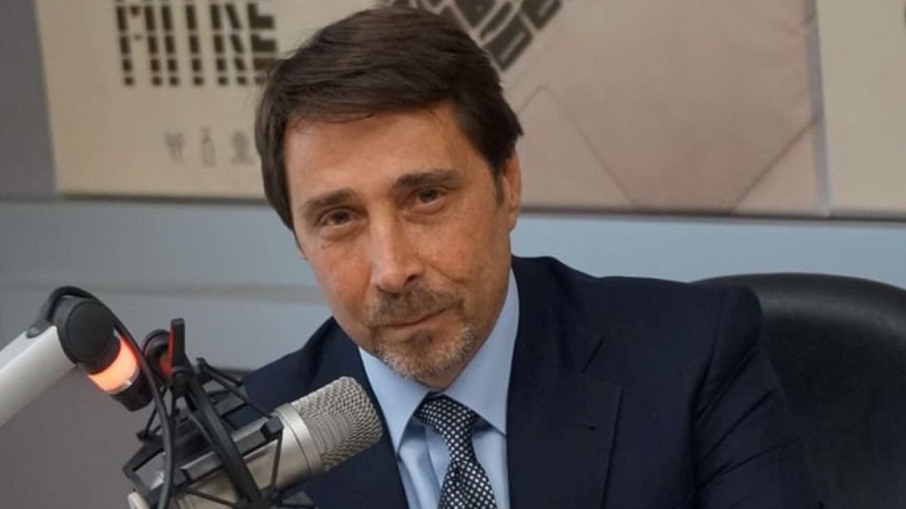 Feinmann arremetió otra vez contra Santiago Caputo: "Está detonado"