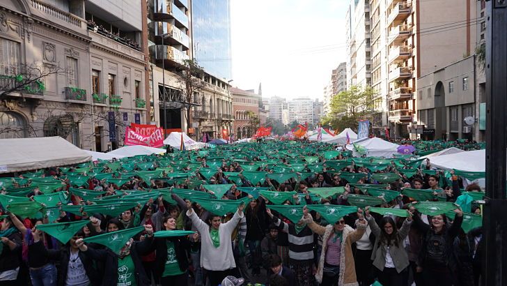 La marea verde movió el escenario social y sanitario del aborto