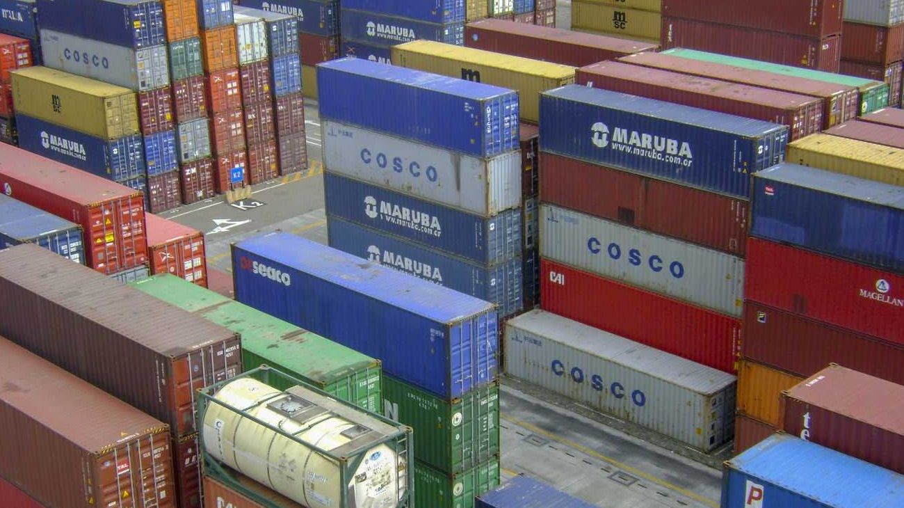 La balanza comercial marcó un déficit histórico en junio de US$ 1727 millones