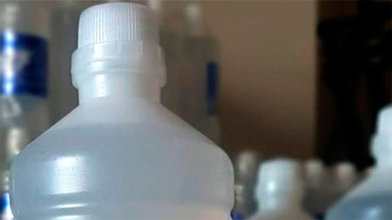 La Anmat prohibió la venta y el uso de un alcohol etílico