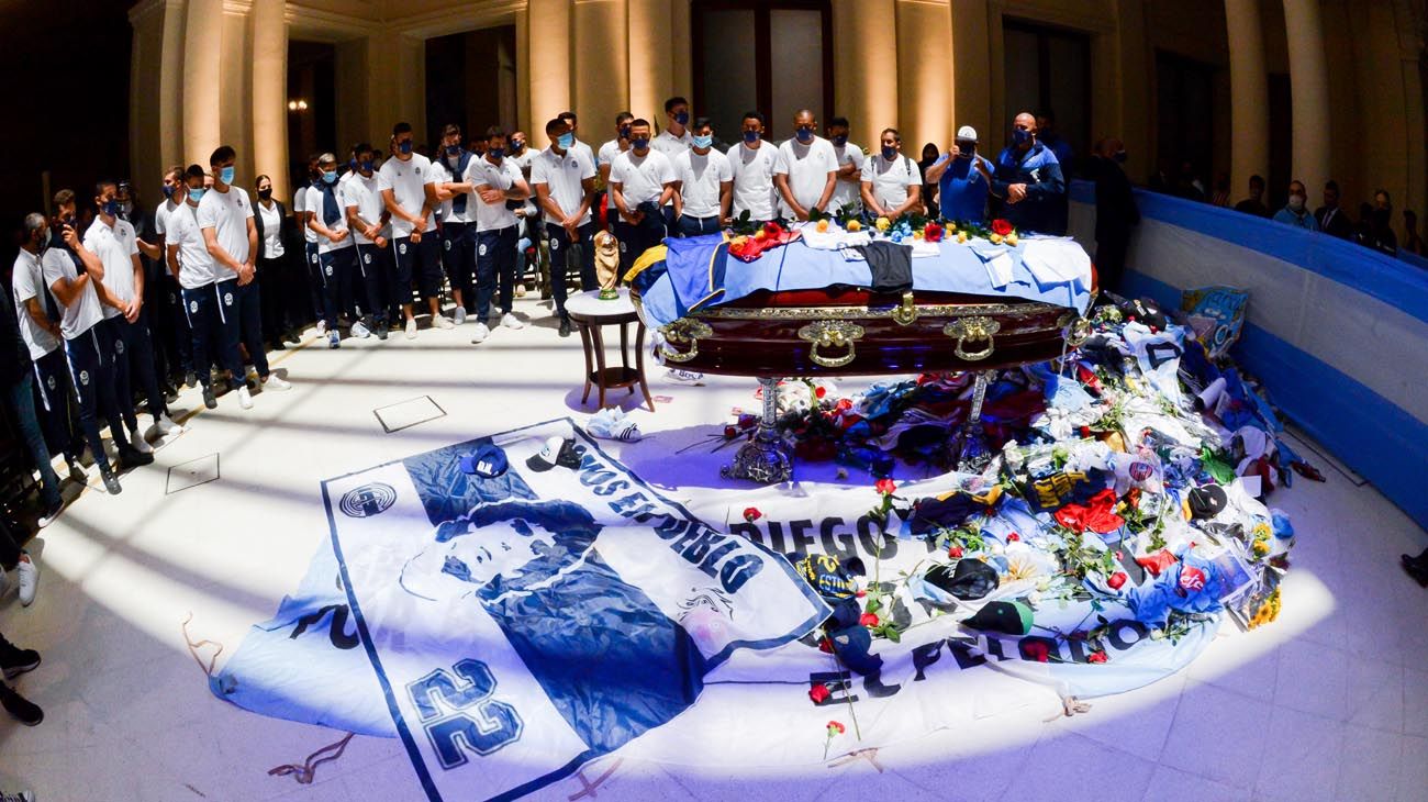 El cortejo fúnebre con el cuerpo de Maradona partirá a las 19 de Casa Rosada