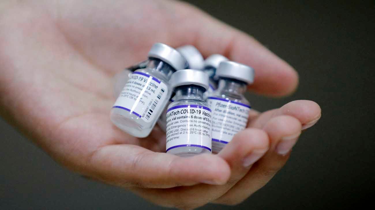Cuarta vacuna de Pfizer aumenta la protección contra el Covid, según un nuevo estudio