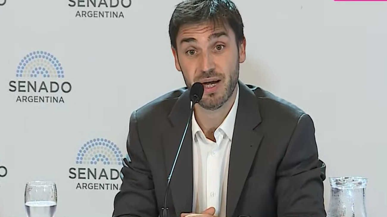 Un juez federal falló a favor del gobierno de Chubut y ordenó suspender el recorte de fondos
