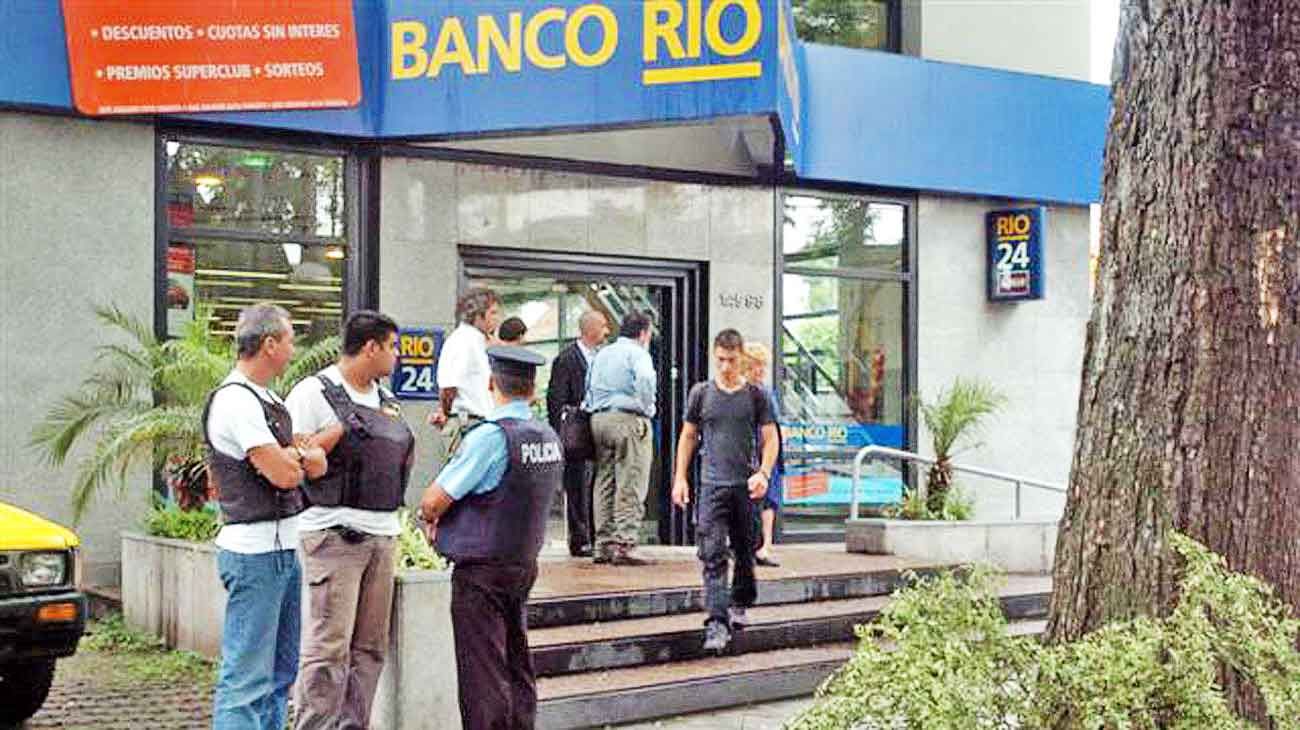 Los ladrones "anónimos" del Banco Río que nunca cayeron