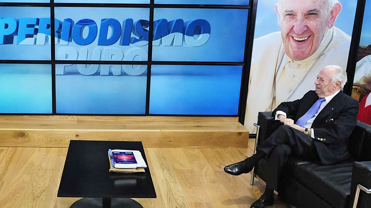 Carlos Corach: "Bergoglio fue peronista desde siempre"