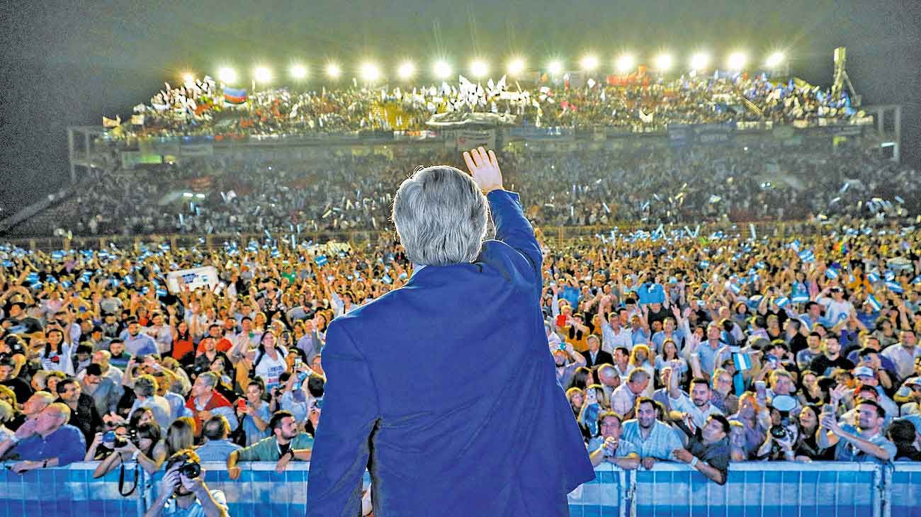 Lecciones de campaña: la política importa más que la comunicación y pesa el contacto directo